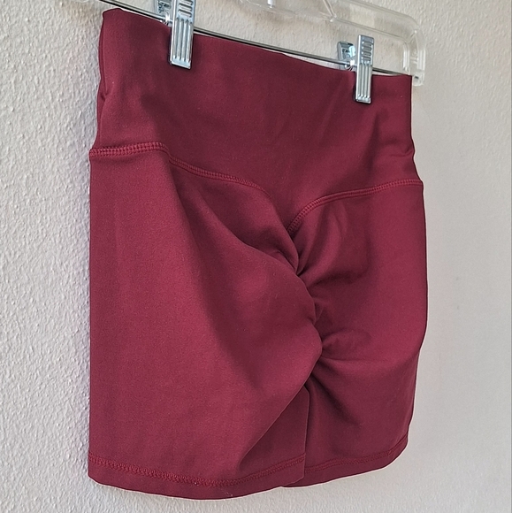 Women's Ruched Butt Lifting Workout Shorts Wine red Size S - Picture 6 of 7